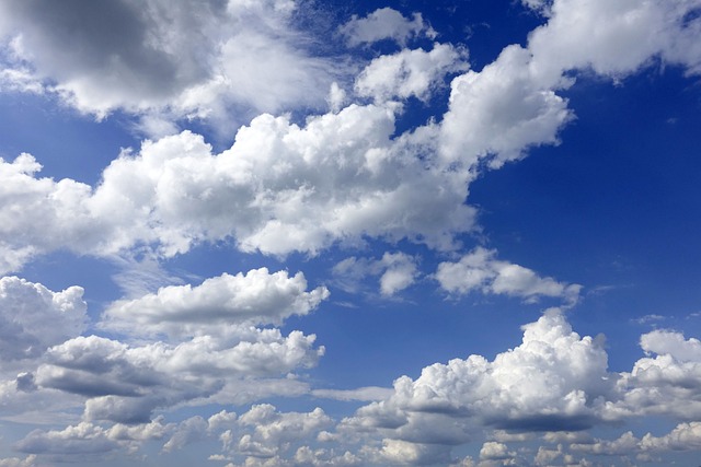 clouds-3488632_640